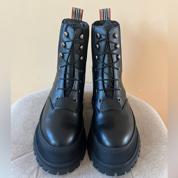 Burberry Icon Stripe Lace-up Leather Boots - Picture 9 of 15